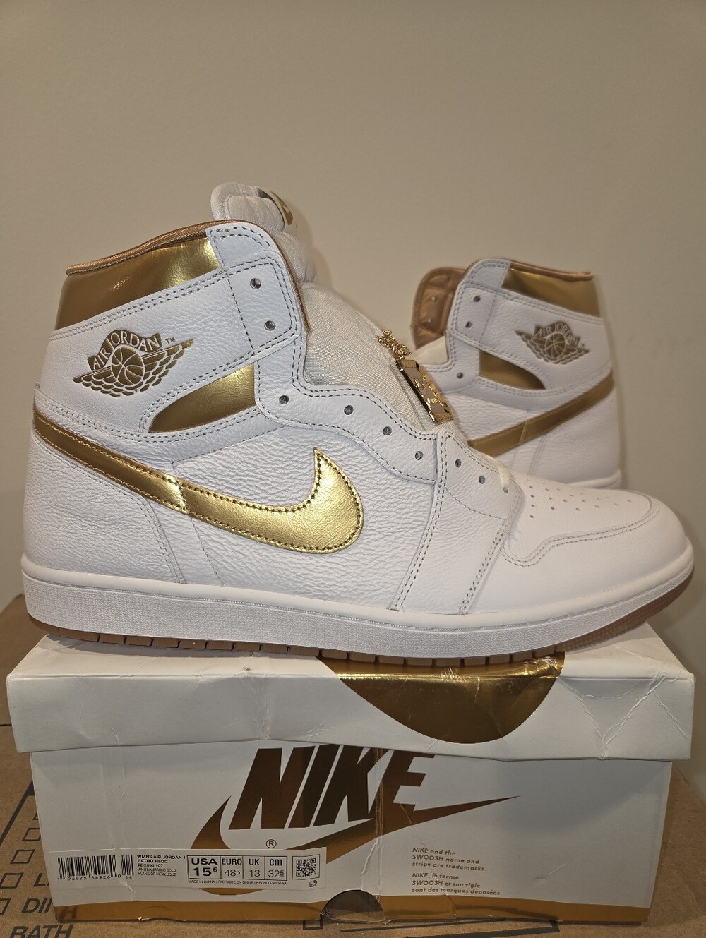 Air Jordan 1 Retro High OG 'Metallic Gold' 2024 Size 14M/15.5W